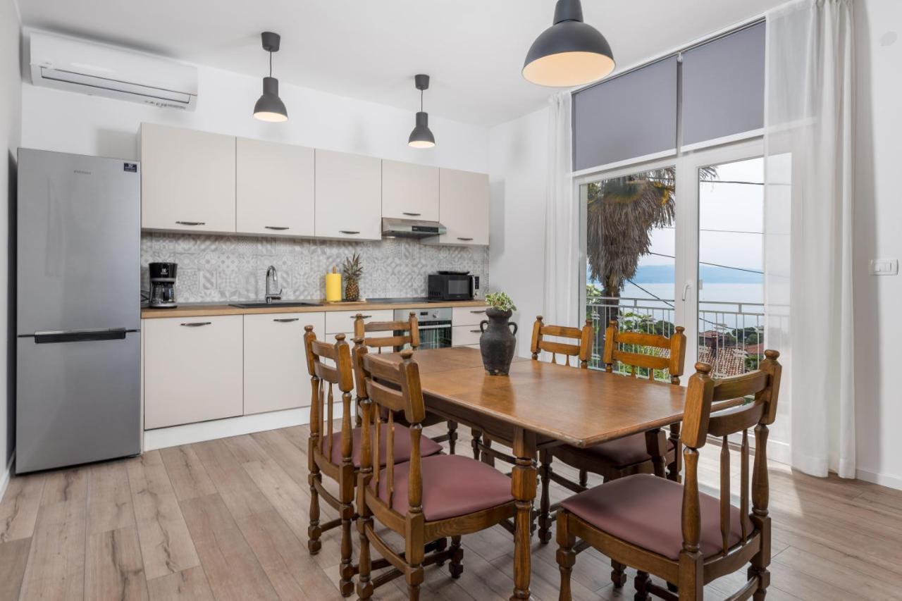 Apartment Div Ловран Екстериор снимка