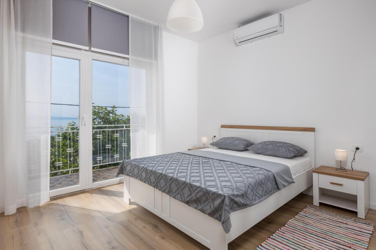 Apartment Div Ловран Екстериор снимка