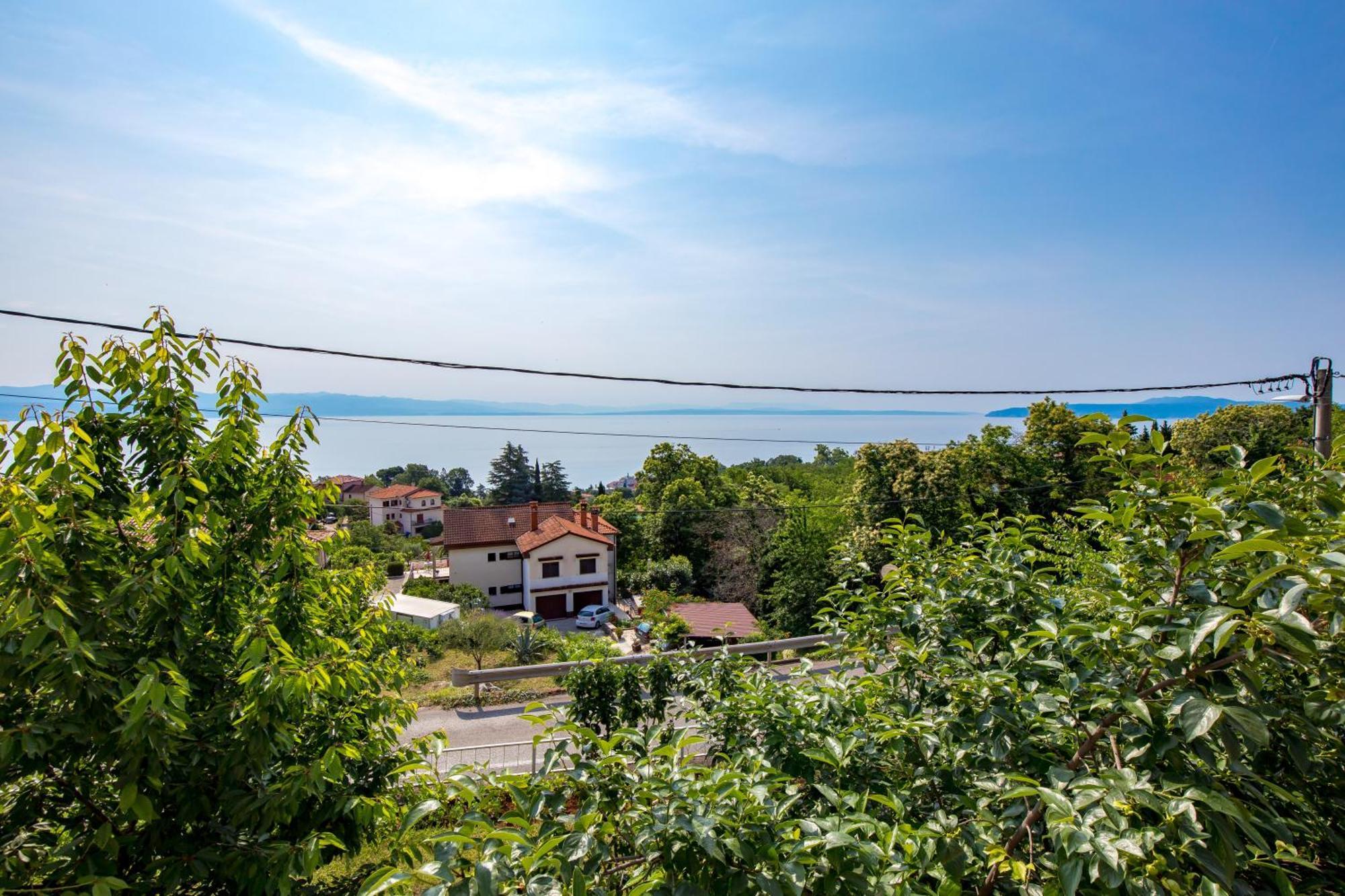 Apartment Div Ловран Екстериор снимка