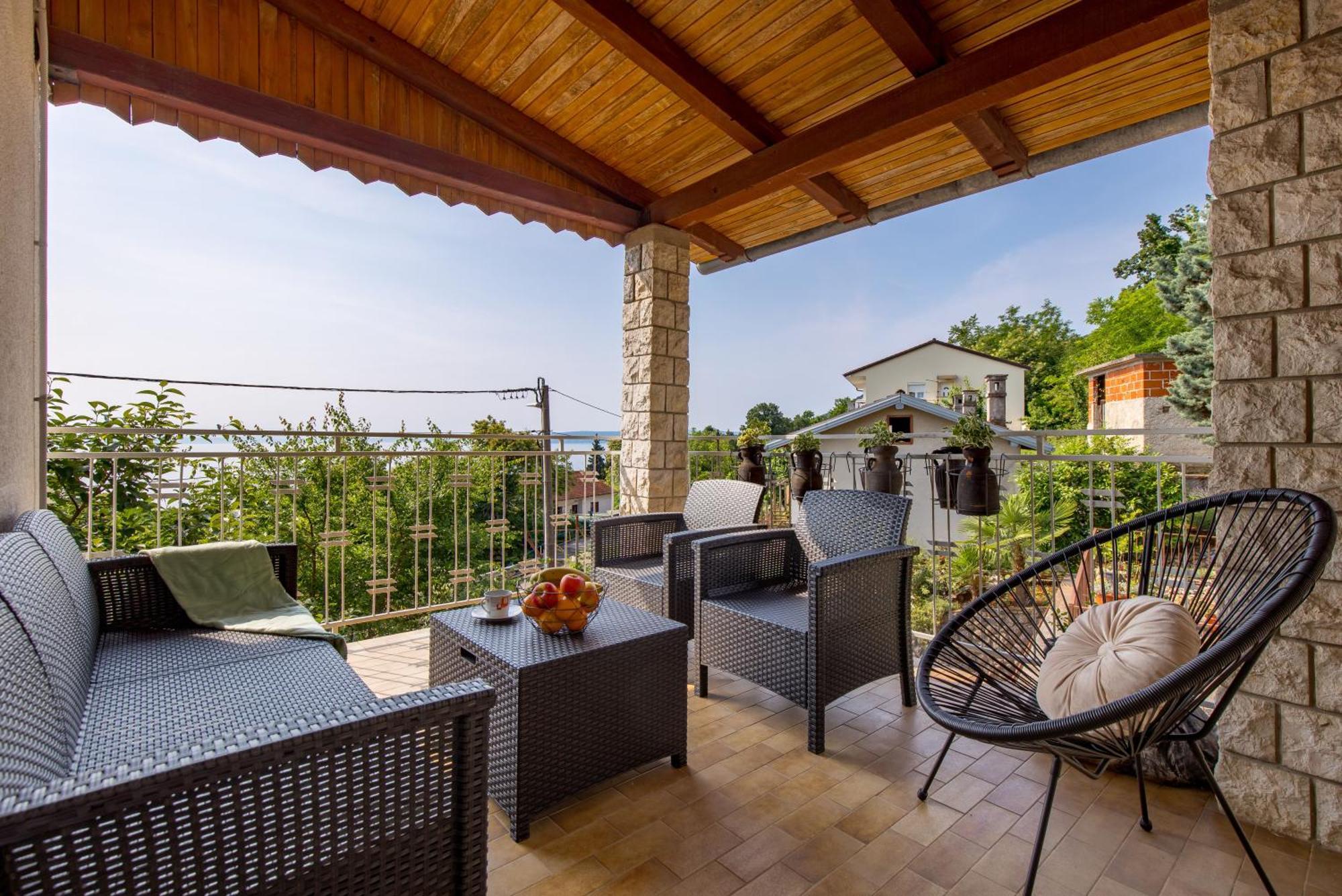 Apartment Div Ловран Екстериор снимка